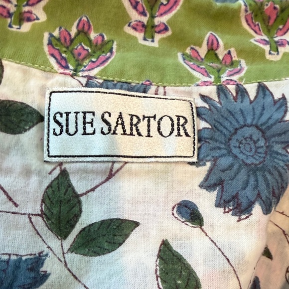 Sue Sartor Floral Maxi Dress with Long Sleeves - Picture 4 of 5